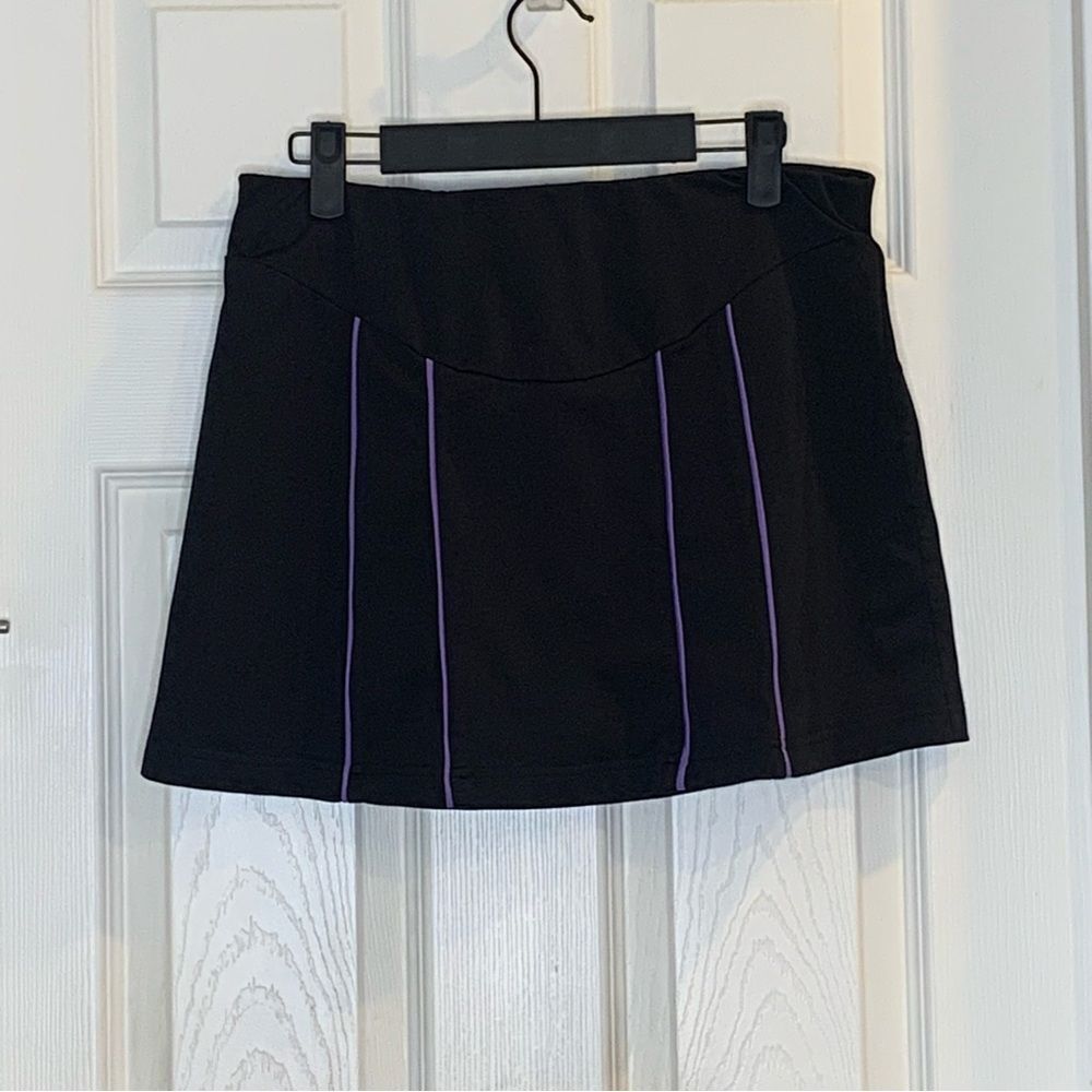 LBH Athletic Skirt Size Medium Black and Purple